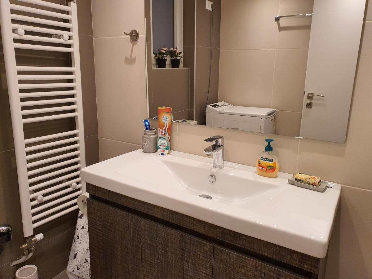 Lukas-2 B/R Luxurious Flat With Veranda Apartman Athén Kültér fotó