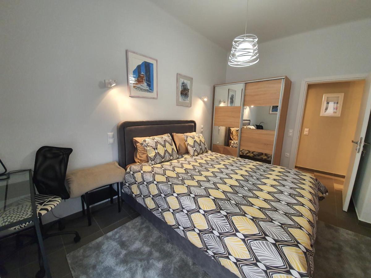 Lukas-2 B/R Luxurious Flat With Veranda Apartman Athén Kültér fotó