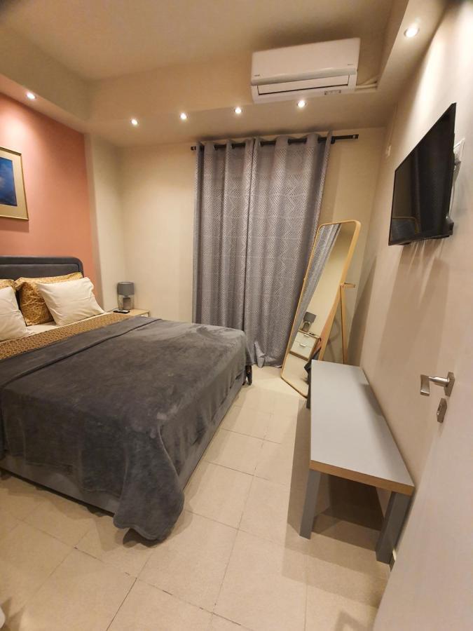 Lukas-2 B/R Luxurious Flat With Veranda Apartman Athén Kültér fotó